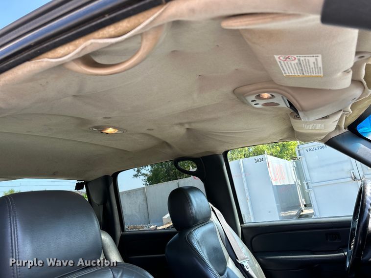 image for item NL9623 2007 Chevrolet Silverado 2500HD  Crew Cab pickup truck