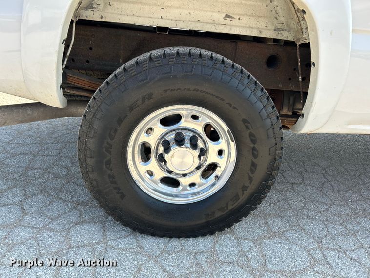 image for item NL9623 2007 Chevrolet Silverado 2500HD  Crew Cab pickup truck