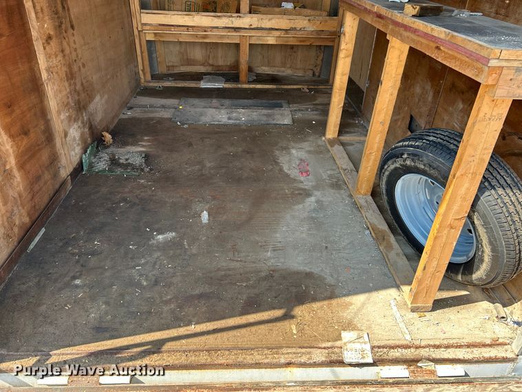 image for item NL9624 2006 Haulmark  enclosed cargo trailer