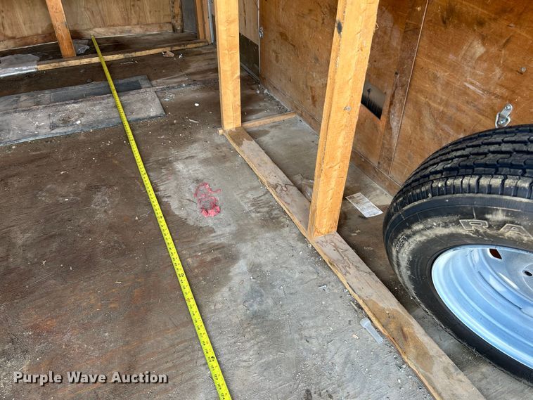 image for item NL9624 2006 Haulmark  enclosed cargo trailer