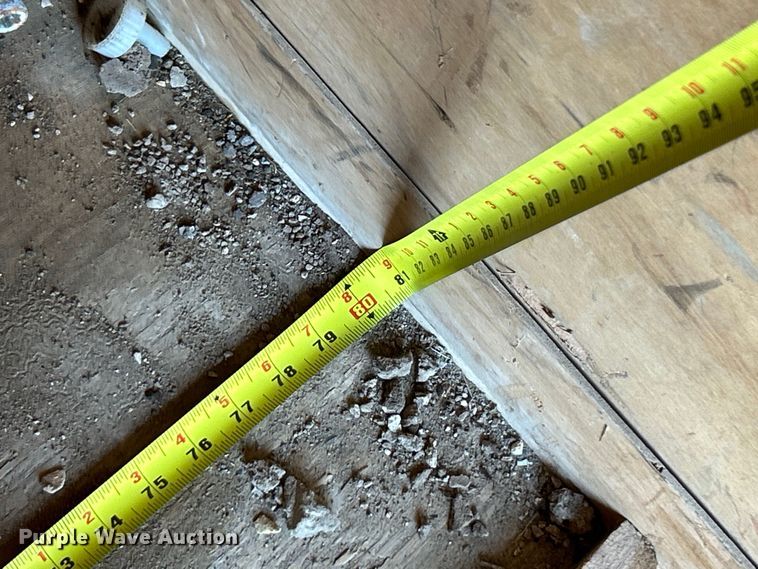 image for item NL9624 2006 Haulmark  enclosed cargo trailer