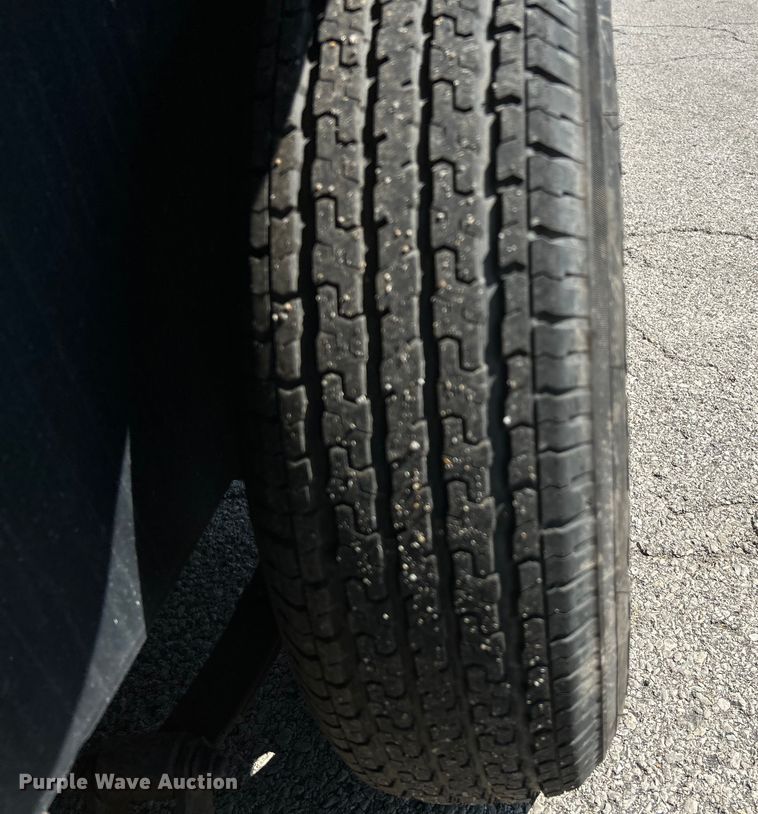 image for item NL9624 2006 Haulmark  enclosed cargo trailer