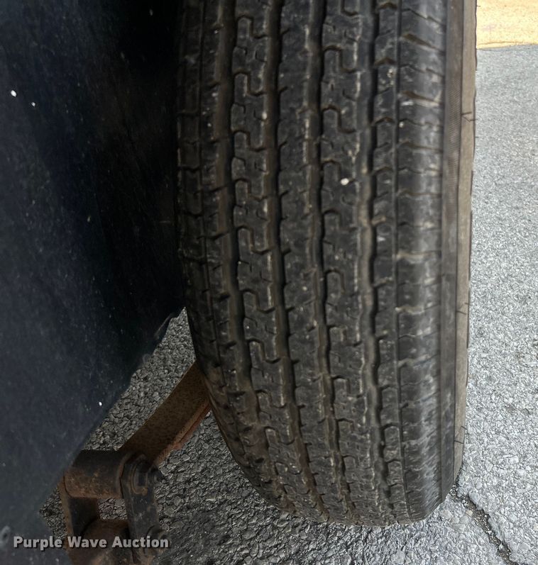 image for item NL9624 2006 Haulmark  enclosed cargo trailer