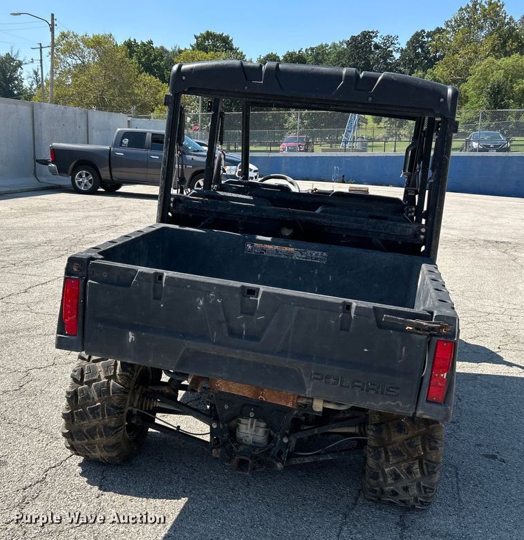 image for item NL9628 2016 Polaris Ranger Crew 570  utility vehicle