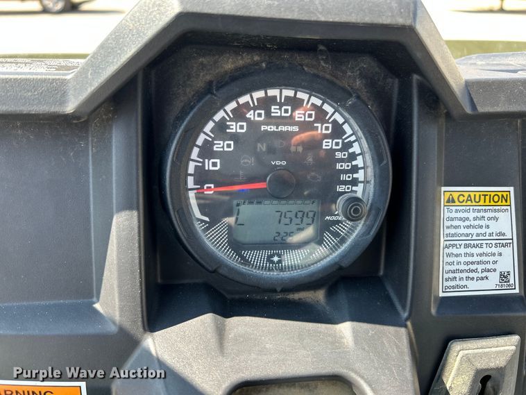 image for item NL9628 2016 Polaris Ranger Crew 570  utility vehicle