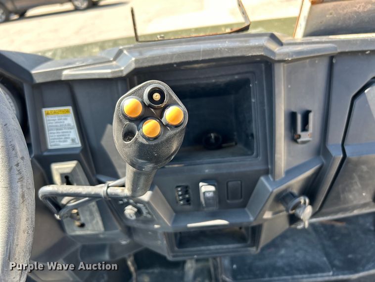 image for item NL9628 2016 Polaris Ranger Crew 570  utility vehicle