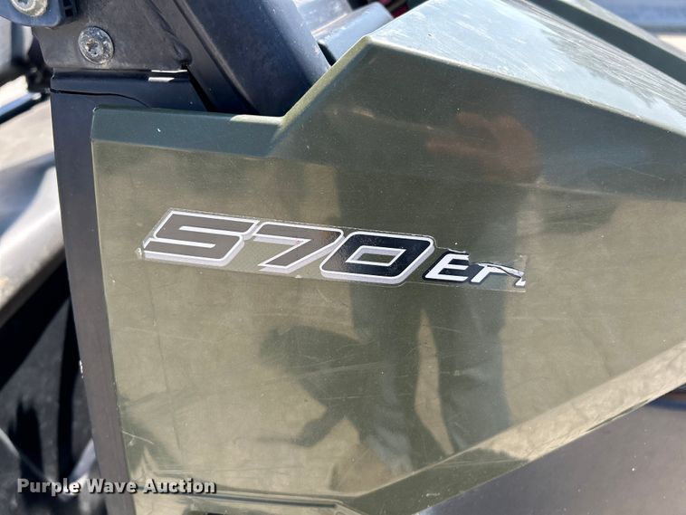 image for item NL9628 2016 Polaris Ranger Crew 570  utility vehicle