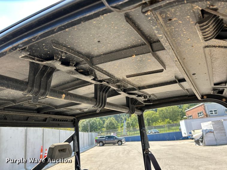 image for item NL9629 2015 Polaris Ranger Crew 570  utility vehicle