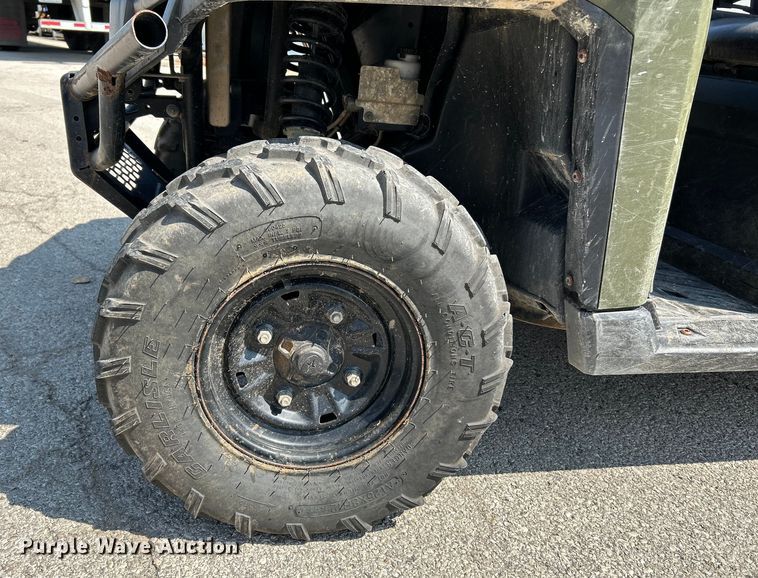 image for item NL9629 2015 Polaris Ranger Crew 570  utility vehicle