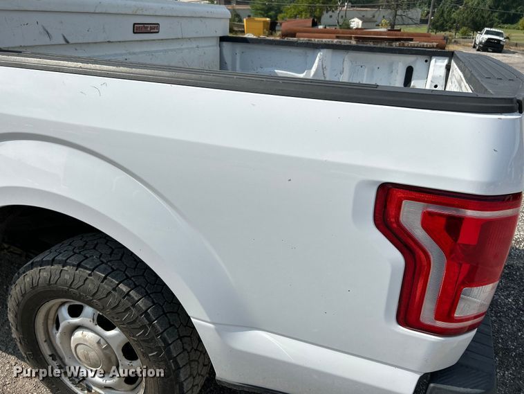 image for item NL9634 2015 Ford F150 XL SuperCab pickup truck