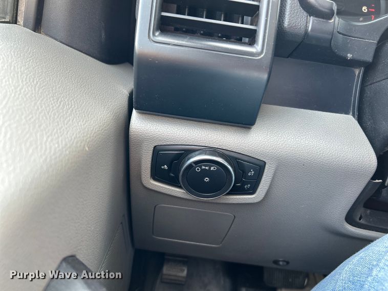 image for item NL9634 2015 Ford F150 XL SuperCab pickup truck