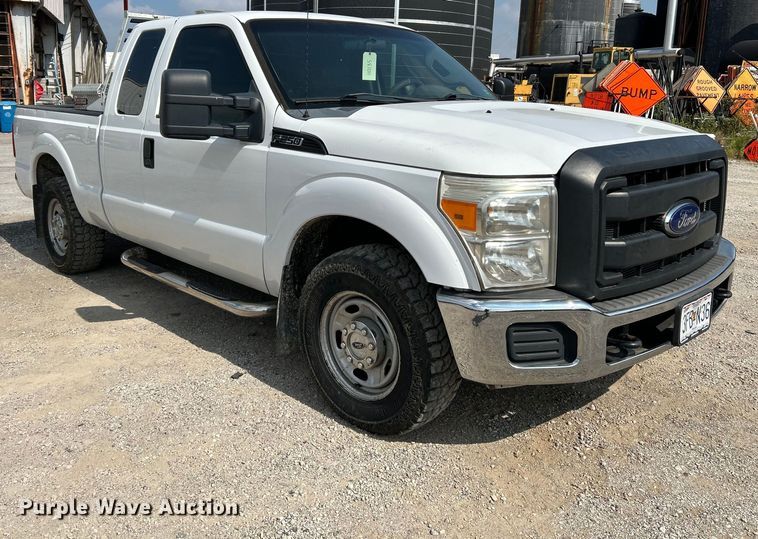 image for item NL9635 2011 Ford F250 Super Duty XL  SuperCab pickup truck