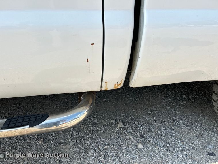 image for item NL9635 2011 Ford F250 Super Duty XL  SuperCab pickup truck