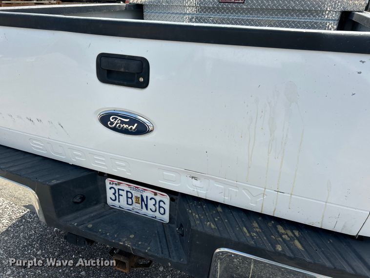 image for item NL9635 2011 Ford F250 Super Duty XL  SuperCab pickup truck
