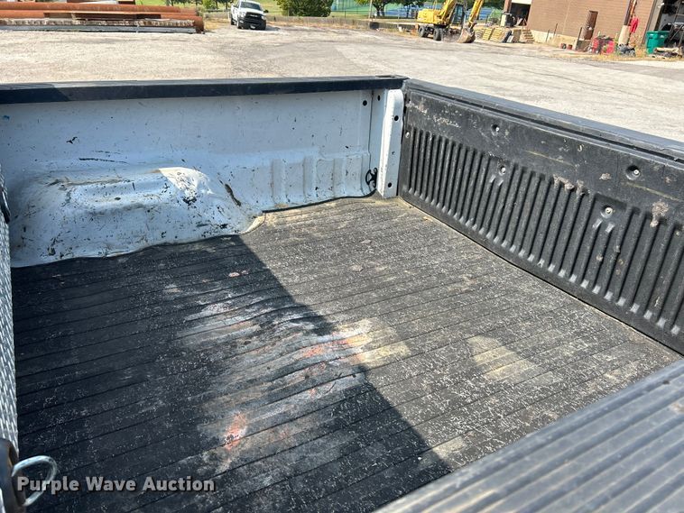 image for item NL9635 2011 Ford F250 Super Duty XL  SuperCab pickup truck