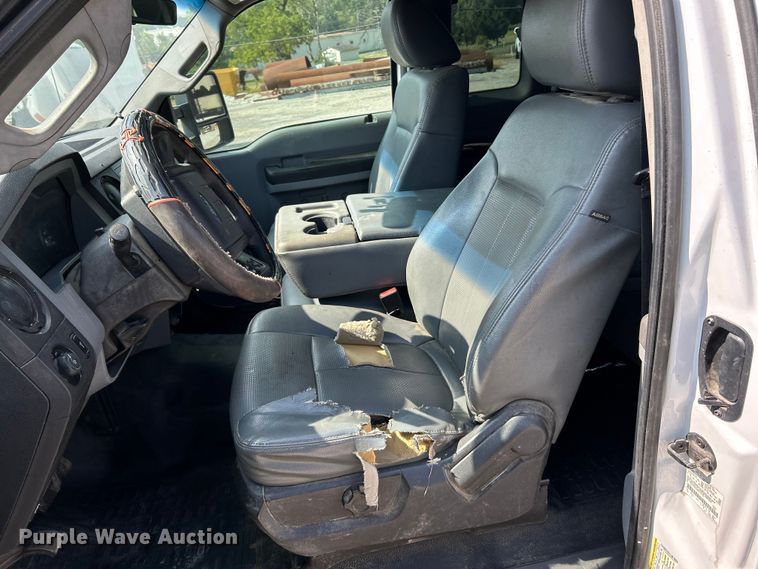 image for item NL9635 2011 Ford F250 Super Duty XL  SuperCab pickup truck