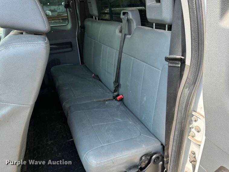 image for item NL9635 2011 Ford F250 Super Duty XL  SuperCab pickup truck