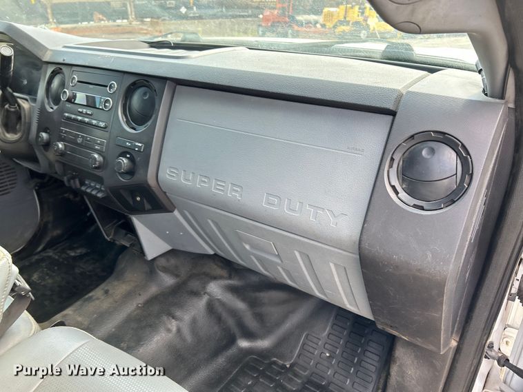 image for item NL9635 2011 Ford F250 Super Duty XL  SuperCab pickup truck