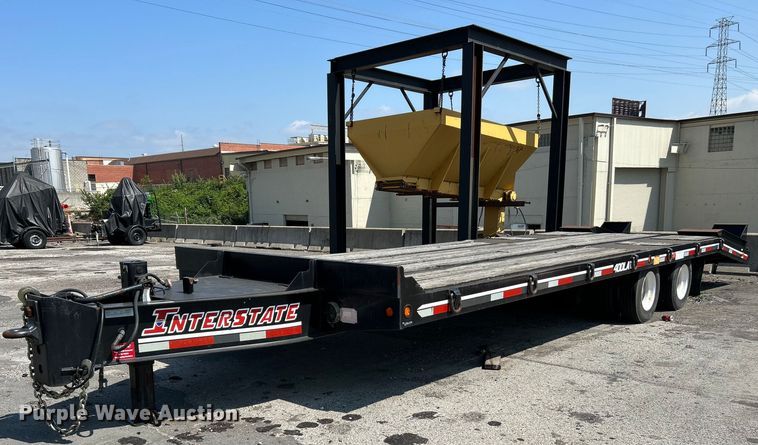 image for item NL9642 2016 Interstate 40DLA  equipment trailer