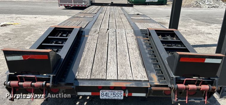 image for item NL9642 2016 Interstate 40DLA  equipment trailer