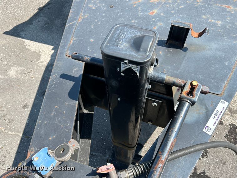 image for item NL9642 2016 Interstate 40DLA  equipment trailer