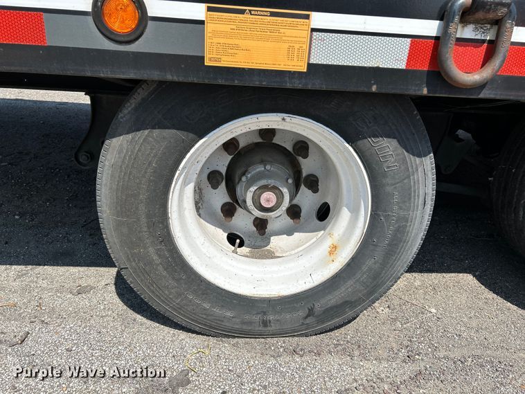 image for item NL9642 2016 Interstate 40DLA  equipment trailer