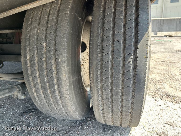 image for item NL9642 2016 Interstate 40DLA  equipment trailer