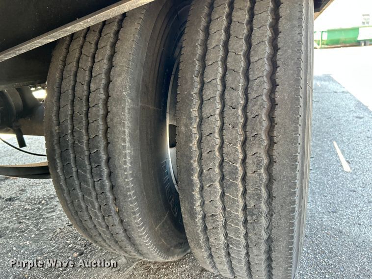 image for item NL9642 2016 Interstate 40DLA  equipment trailer