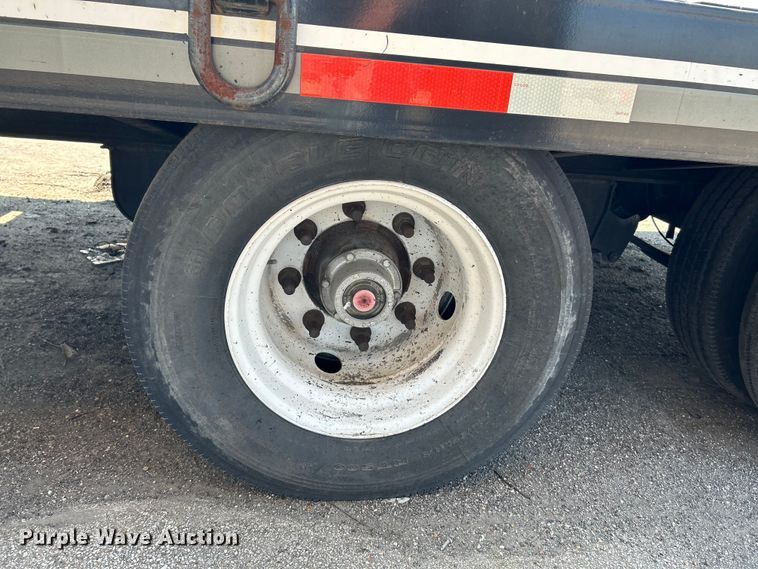 image for item NL9642 2016 Interstate 40DLA  equipment trailer