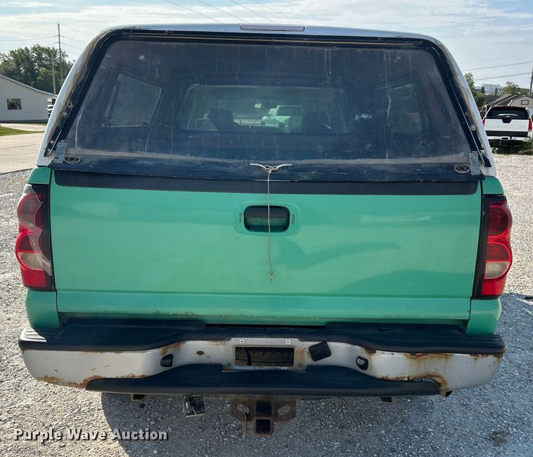 image for item NL9644 2006 Chevrolet Silverado 2500HD  Crew Cab pickup truck