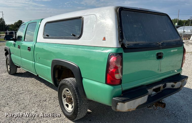 image for item NL9644 2006 Chevrolet Silverado 2500HD  Crew Cab pickup truck