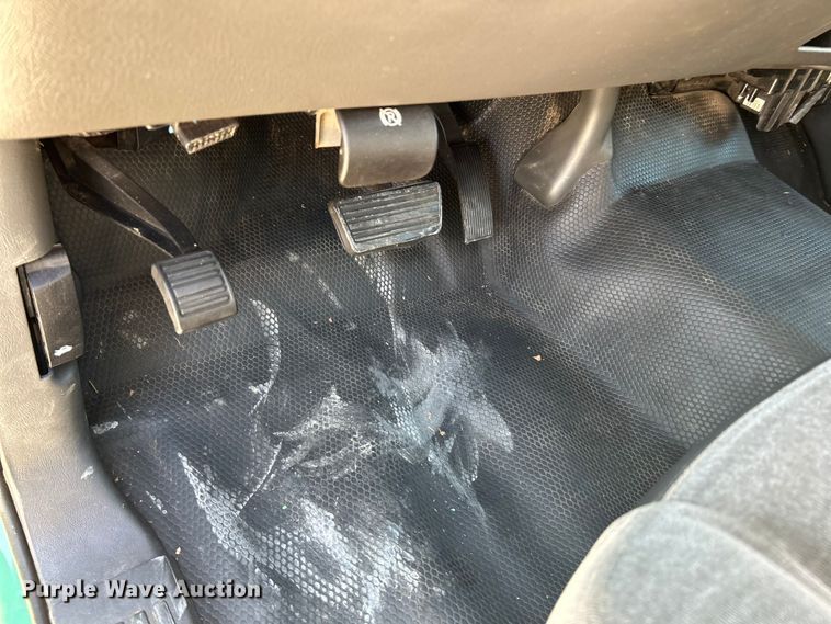 image for item NL9644 2006 Chevrolet Silverado 2500HD  Crew Cab pickup truck