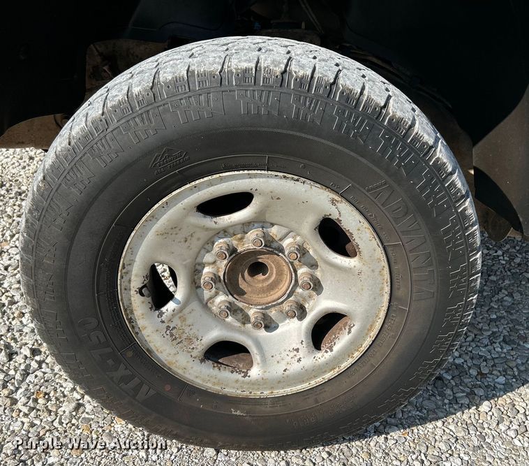 image for item NL9644 2006 Chevrolet Silverado 2500HD  Crew Cab pickup truck