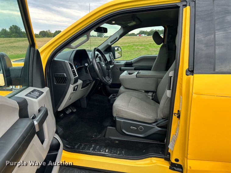 image for item NL9649 2015 Ford F150 XLT SuperCab pickup truck