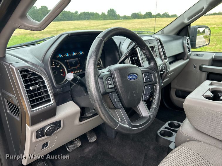 image for item NL9649 2015 Ford F150 XLT SuperCab pickup truck