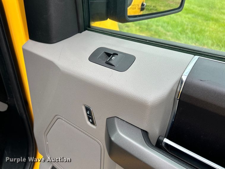 image for item NL9649 2015 Ford F150 XLT SuperCab pickup truck