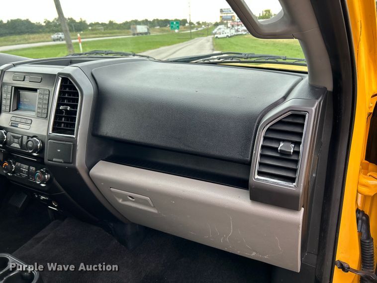 image for item NL9649 2015 Ford F150 XLT SuperCab pickup truck