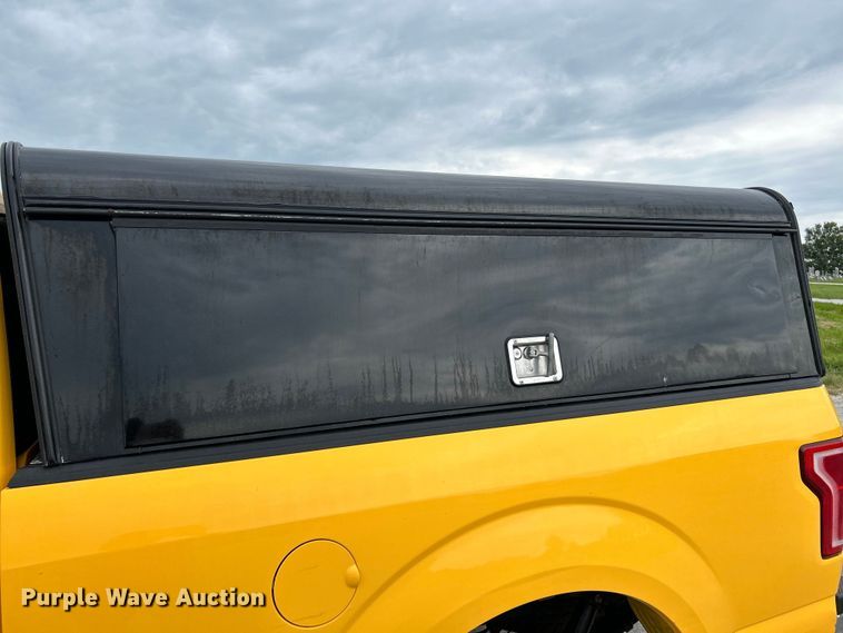 image for item NL9649 2015 Ford F150 XLT SuperCab pickup truck