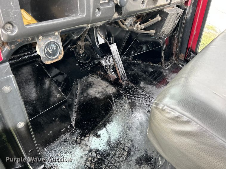 image for item NL9651 2008 Kawasaki  Mule 3000 utility vehicle