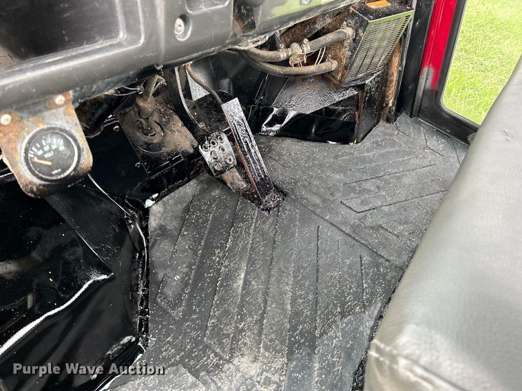 image for item NL9652 2007 Kawasaki  Mule 3000 utility vehicle