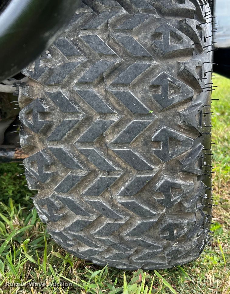 image for item NL9652 2007 Kawasaki  Mule 3000 utility vehicle