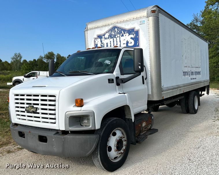 image for item NL9656 2004 Chevrolet C6500 box truck