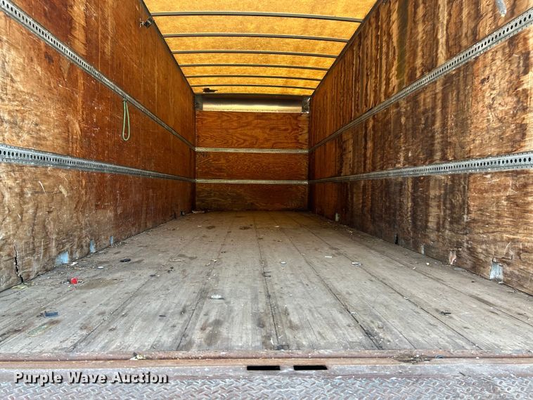 image for item NL9656 2004 Chevrolet C6500 box truck