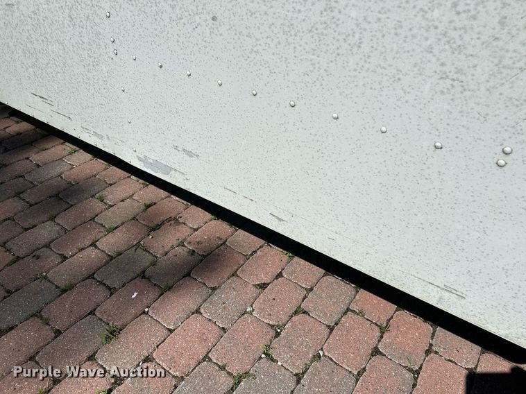 image for item NL9659 2005 Workhorse P42 delivery van