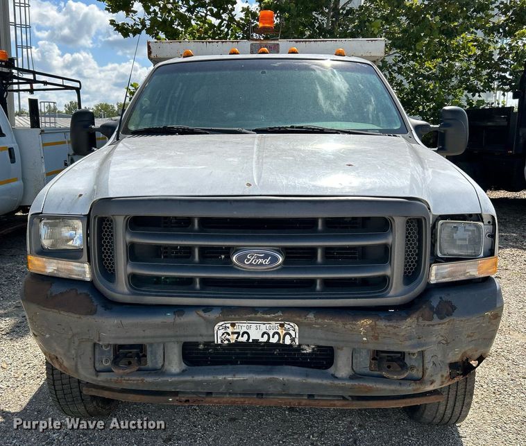 image for item NL9660 2003 Ford F450 Super Duty XL Crew Cab dump truck