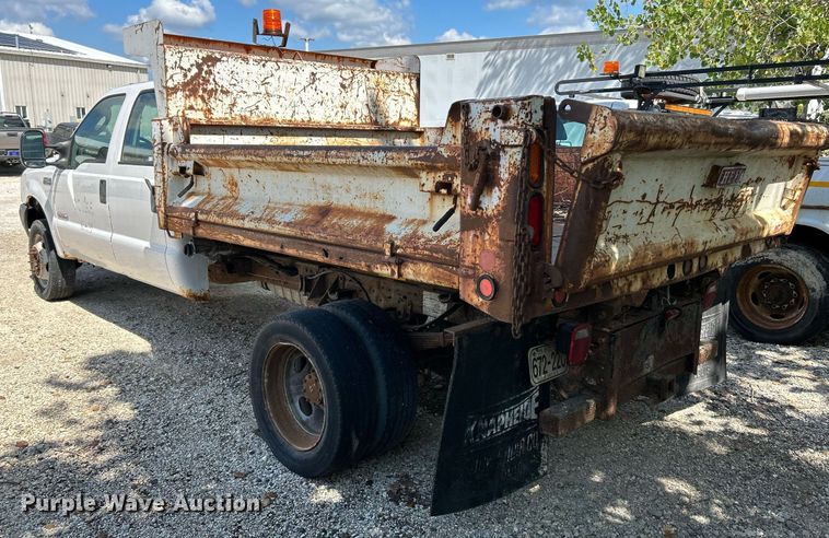 image for item NL9660 2003 Ford F450 Super Duty XL Crew Cab dump truck