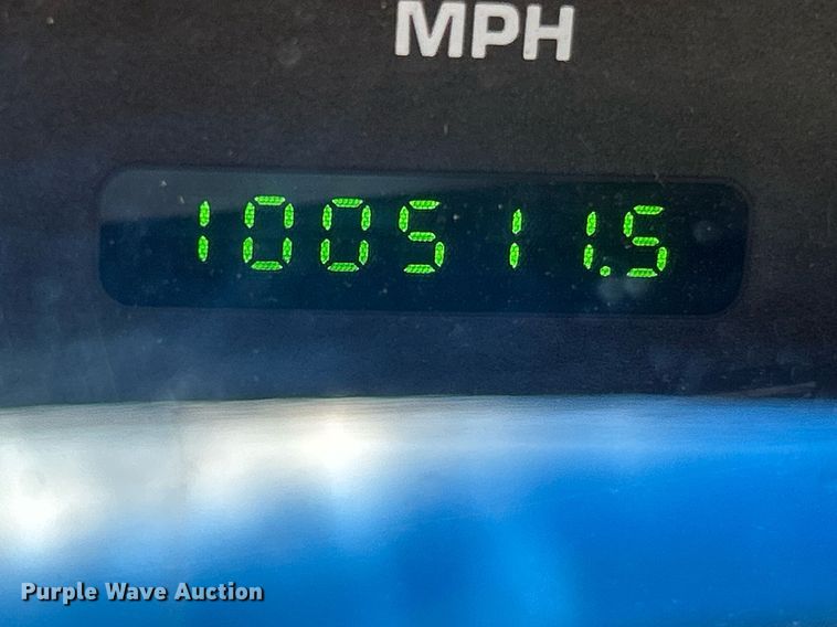 image for item NL9660 2003 Ford F450 Super Duty XL Crew Cab dump truck