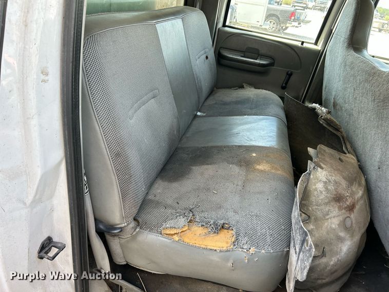 image for item NL9660 2003 Ford F450 Super Duty XL Crew Cab dump truck