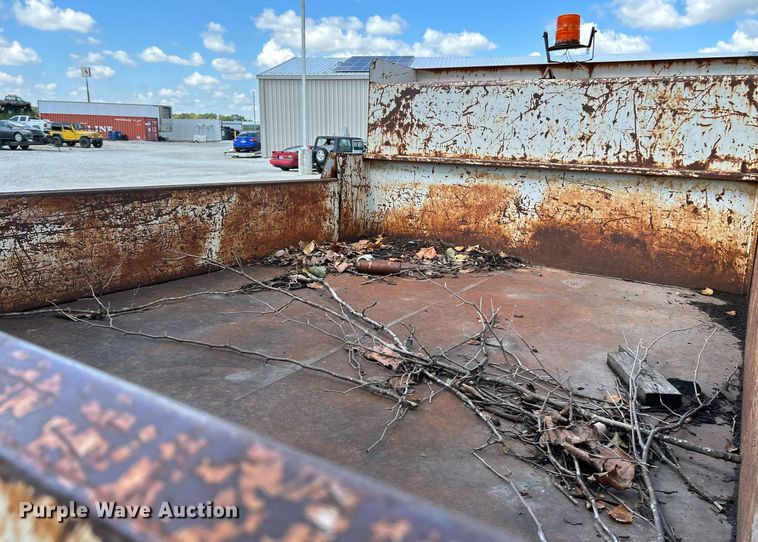 image for item NL9660 2003 Ford F450 Super Duty XL Crew Cab dump truck