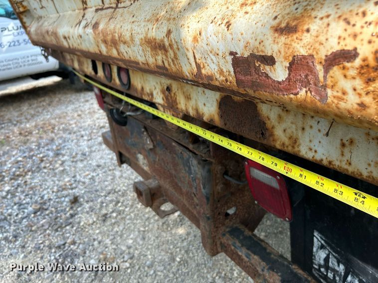 image for item NL9660 2003 Ford F450 Super Duty XL Crew Cab dump truck